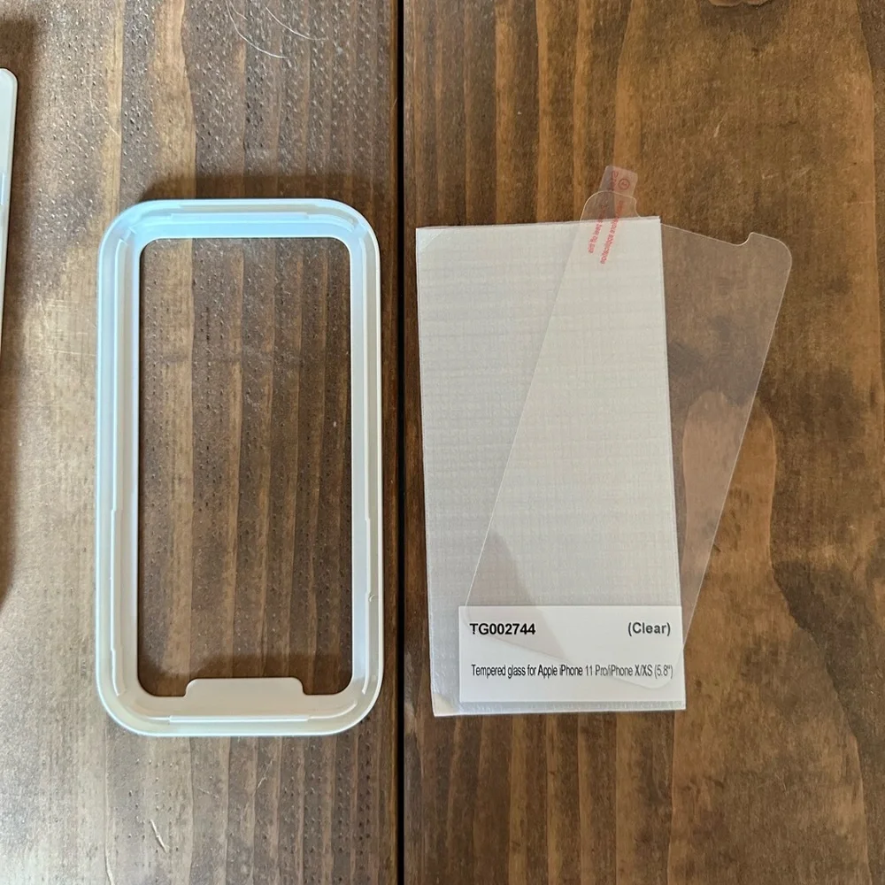 Set of 2 glass screen protectors for iPhone 11 Pro